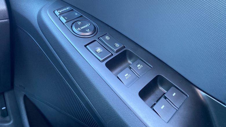 Hyundai IONIQ 1.6 GDi Hybrid Premium SE 5dr DCT Hybrid Hatchback